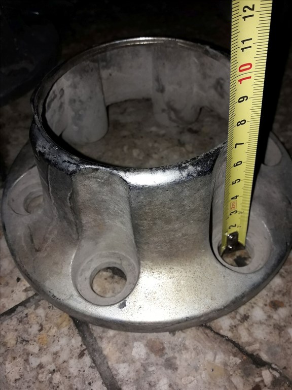 Isuzu Trooper Felni Kupak 897038 9770 1. kép