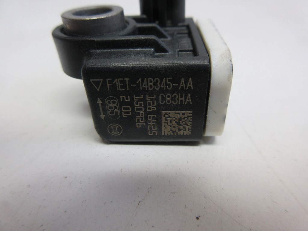 Ford C-max bal elsõ légzsák oldalütés érzékelõ F1ET14B345AA 2. kép