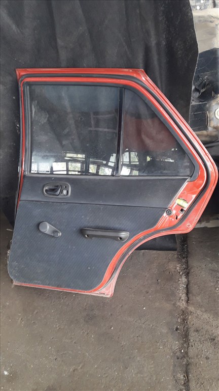 Suzuki Swift II 92-96 Jobb Hátsó Ajtó 2. kép