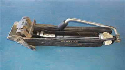 Skoda Octavia Emelő