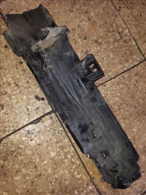 BMW E90 Vízhűtő Tartó