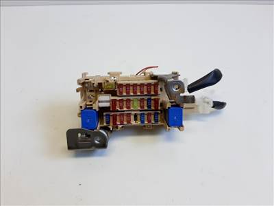 Nissan Micra (K13) biztosítéktábla utastér