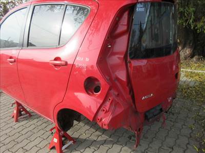 Opel Agila bal hátsó negyed