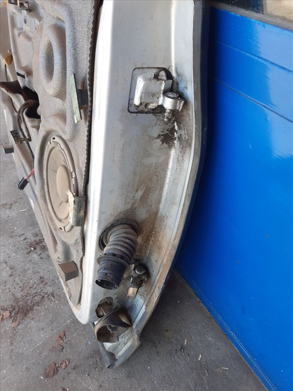 Seat Alhambra II Bal Hátsó Ajtó 4. kép