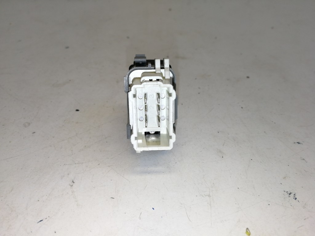 Renault Megane jobb hátsó ablakemelõ kapcsoló 2. kép