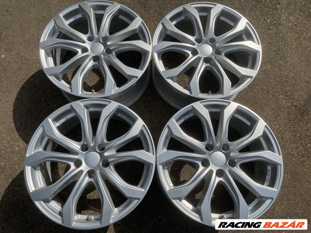 4db Uniwheels 18" VW - Skoda - Audi alufelni. (4105) 1. kép