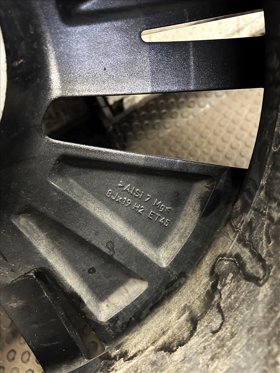  5x112 GYARI 19”téli PIRELLI R19 SKODA,VW,Audi,SEAT 19 9. kép