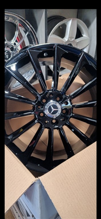  5x112 8,5-9.5x20 új GMP alufelnik lakkfekete színben 1. kép