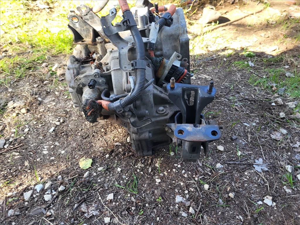 Toyota Prius 3 (XV30) Fokozatmentes automata sebességváltó  2. kép