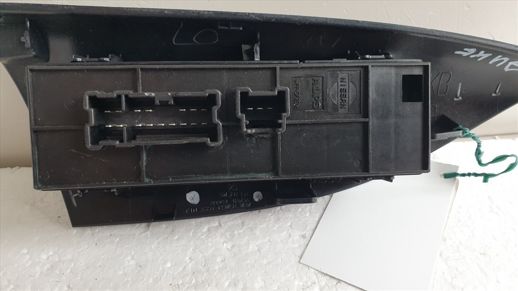 512274 Nissan Juke 2013, Ablakemelő Kapcsoló,  Bal Első. 10. kép