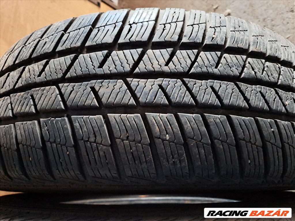 2db 205/55 R16 Barum Polaris 5 Téli gumi eladó (DOT2019,22)  5-6mm minta 2. kép