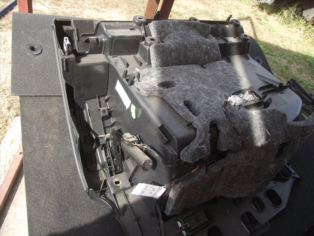 Audi A4 B8 kesztyűtartó 2008-2015 8k1857035 3. kép