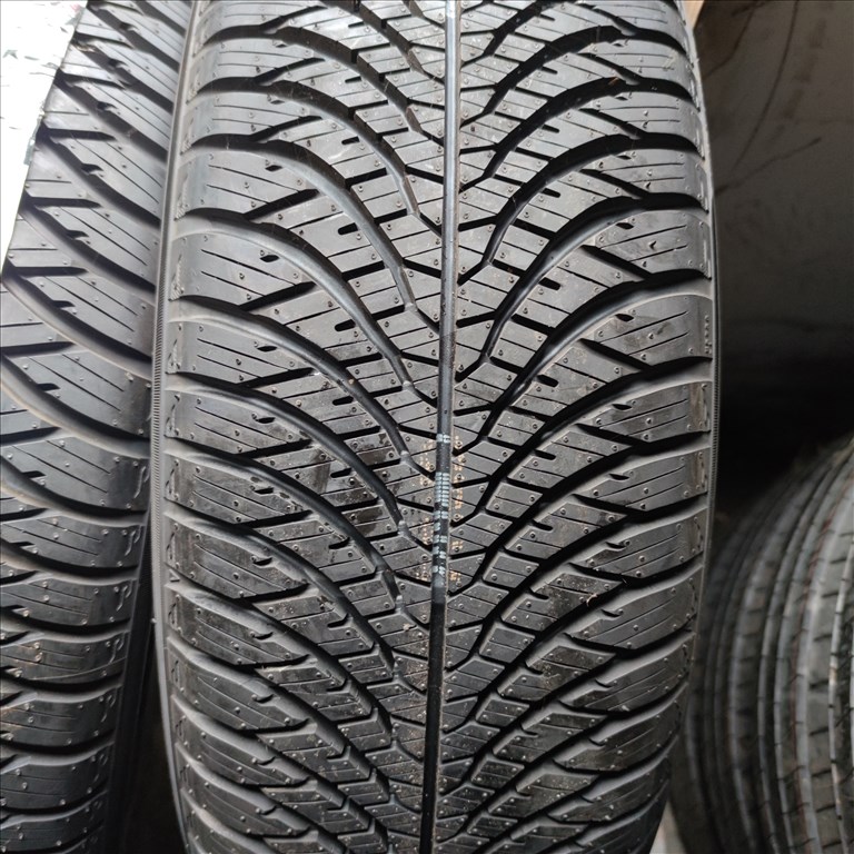 215/65 R17 ÚJ!! Yokohama négyévszakos gumi 35000ft a 2db/107/ 2. kép