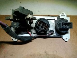 Kia Pregio Fűtéskapcsoló *42660* 3. kép