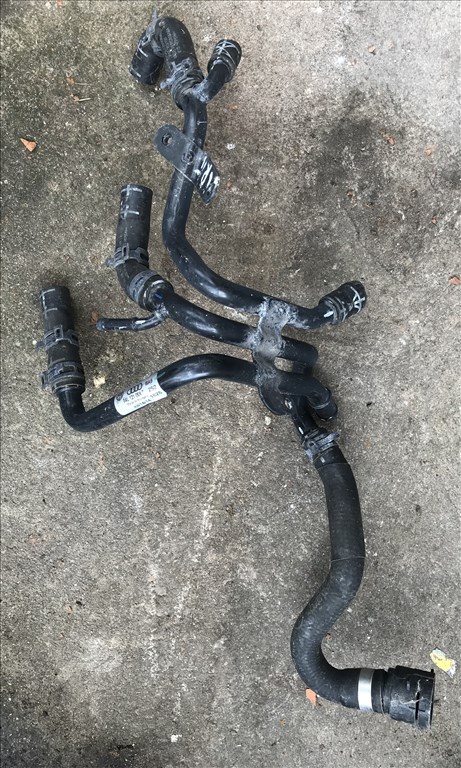 Skoda Octavia III 2,0 CR CKF - vízcső 04l121064f 1. kép