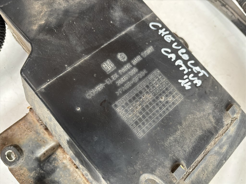 Chevrolet Captiva 2.2 Diesel 4WD elektromos kézifék motor 20951996 2. kép