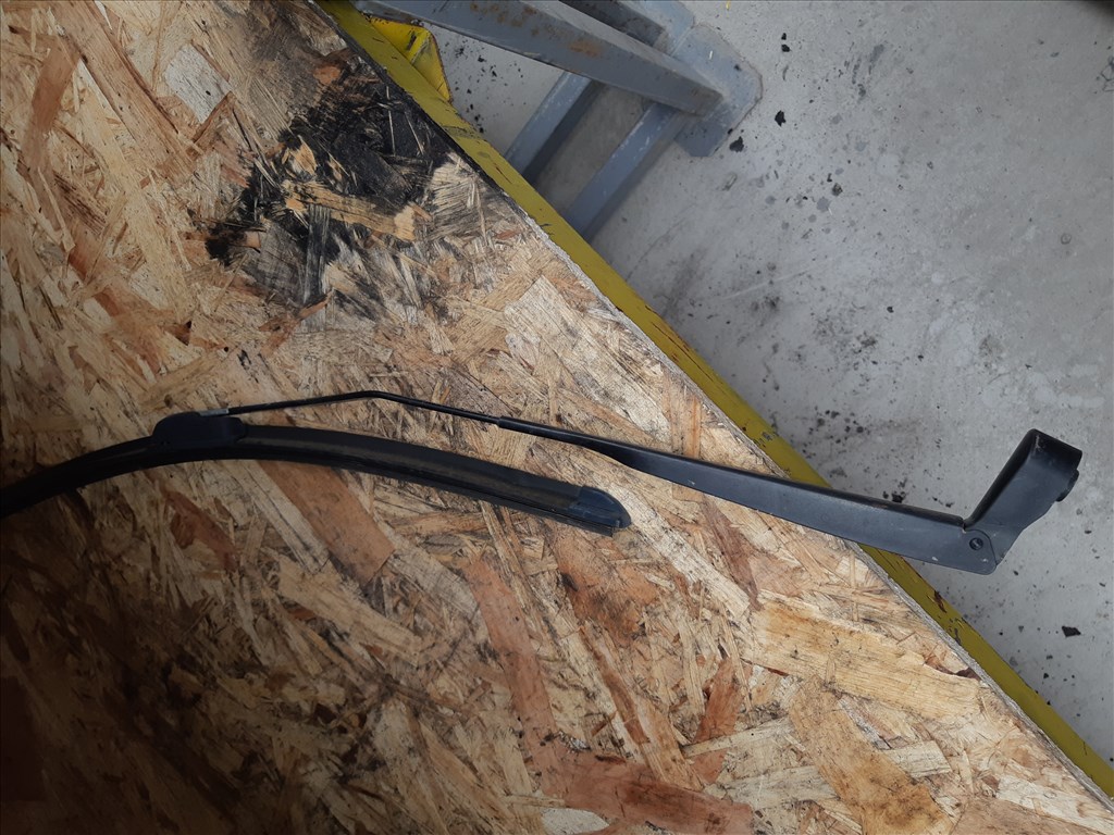 Citroen C3 Bal Elsõ Ablaktörlõ Kar 2. kép