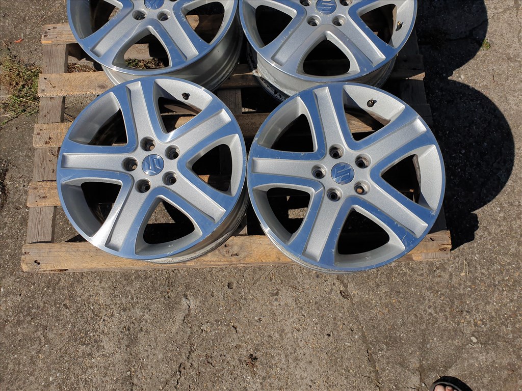 17" 5x114,3 Suzuki Vitara 2. kép