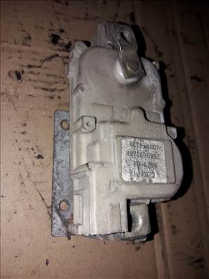 Opel Frontera A Bal Hátsó Ajtó Központizár Motor 8971090952