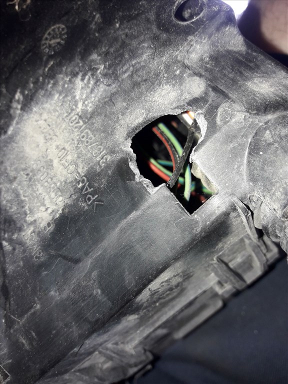 Ford Focus 2.5 Biztosítéktábla / Relé Tábla AM5T 14K733 KCB 3. kép