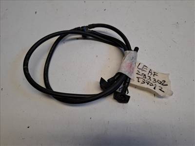 Nissan Leaf (ZE1) első szélvédőmosó fúvóka