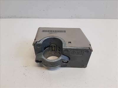 Nissan Note (E12) kormányzár