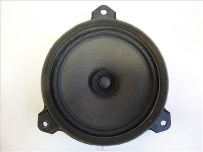 Toyota Yaris (XP90) bal hátsó hangszóró