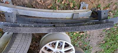 Volkswagen Passat B5 hátsó lökhárító merevítő 3b0807320