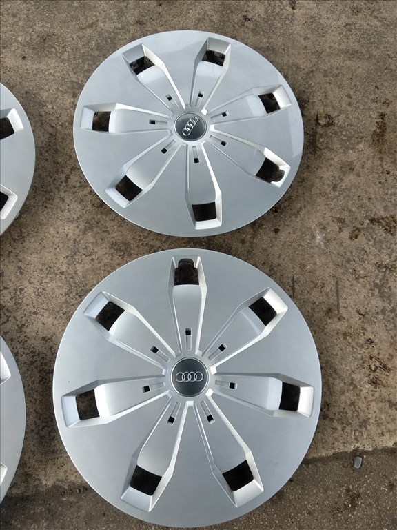 16-os Gyári Audi dísztárcsa 25000ft a 4db/30/ 1. kép