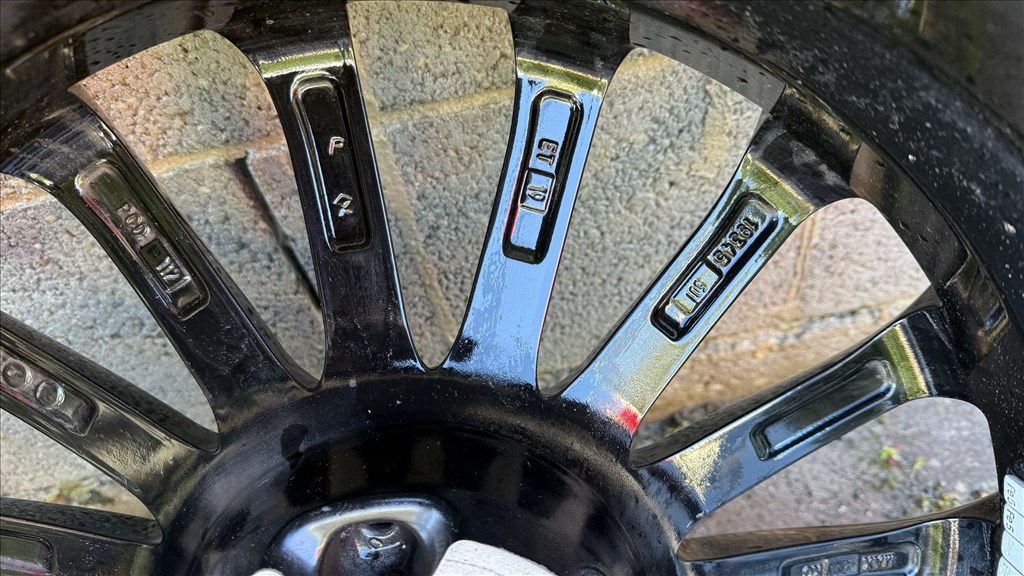 R19 5x112 lyukosztású 19" újszerű MSW OZ kétszéles alufelni 275/35 és 245/40 Michelin téli gumival 6. kép