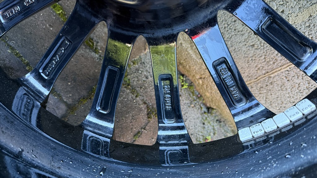 R19 5x112 lyukosztású 19" újszerű MSW OZ kétszéles alufelni 275/35 és 245/40 Michelin téli gumival 7. kép