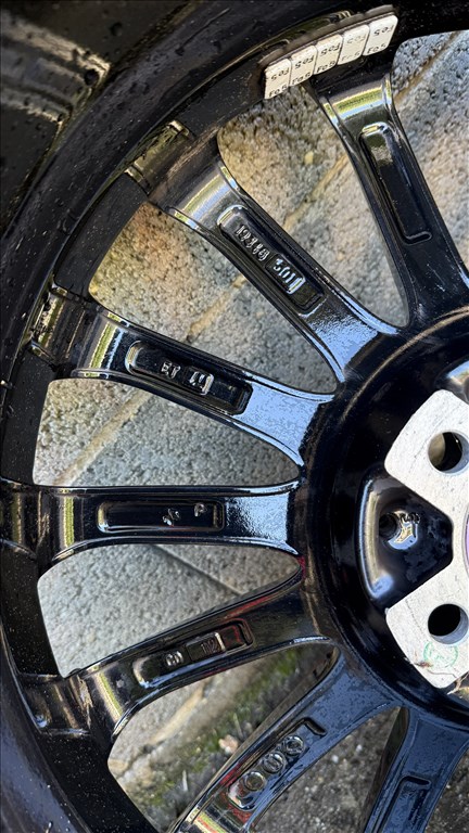 R19 5x112 lyukosztású 19" újszerű MSW OZ kétszéles alufelni 275/35 és 245/40 Michelin téli gumival 9. kép