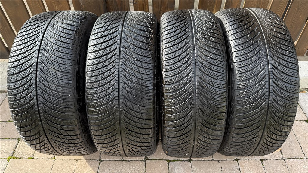 R19 5x112 lyukosztású 19" újszerű MSW OZ kétszéles alufelni 275/35 és 245/40 Michelin téli gumival 5. kép