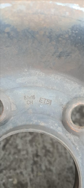  5x114.3 lyukosztású 6J 16" használt (gyári felni) lemezfelni 4. kép
