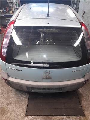 Opel corsa c csomagtérajtó 