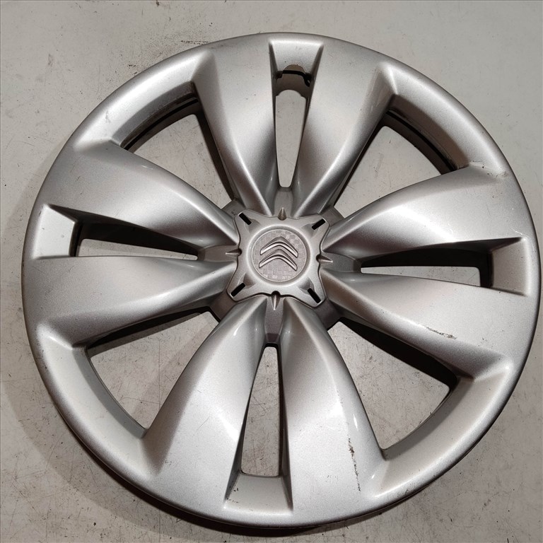 209543 Citroen C3 2010-2016 15"-os dísztárcsa (1db) a képen látható állapotban 9686524080 1. kép