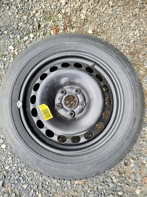  5x112 lyukosztású 16" új lemezfelni, rajta 205/55 új Michelin nyári gumi gumi  1. kép