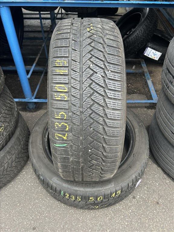 2db 235/50×19″ Continental téli gumiabroncs. (3751321) 1. kép