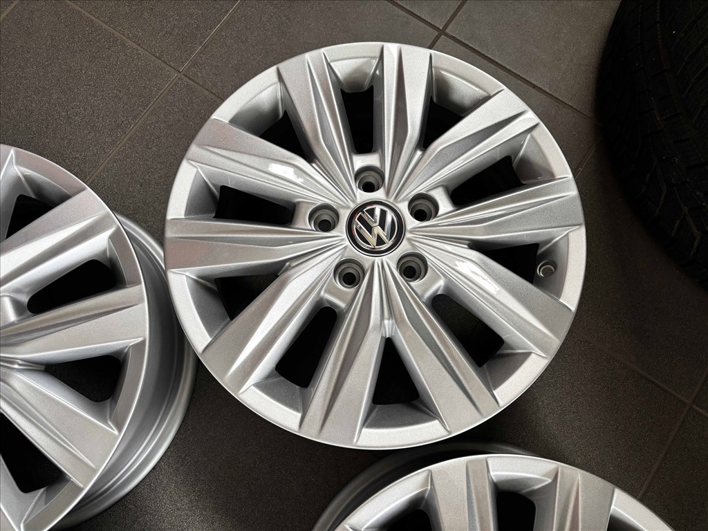 VW Crafter 17" 5x120 gyári alufelni eladó 17 coll 5. kép