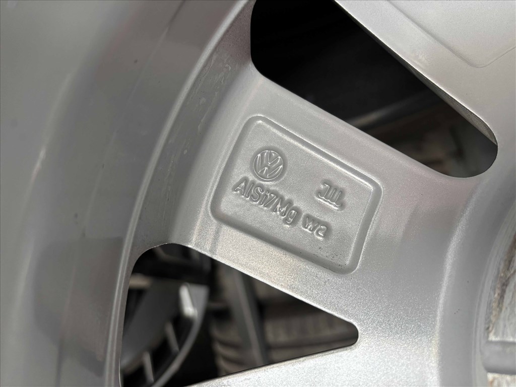 VW Crafter 17" 5x120 gyári alufelni eladó 17 coll 7. kép