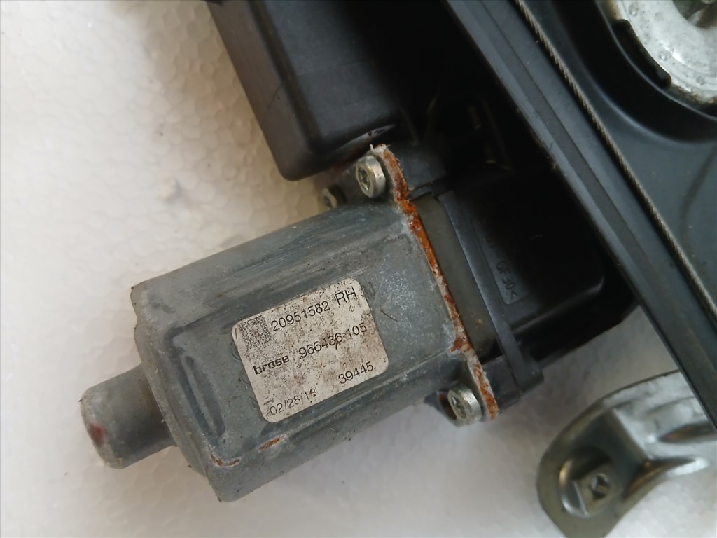 Opel Astra J 2009-2015 jobb első Ablakemelő Szerkezet Elektromos 915368104 3. kép