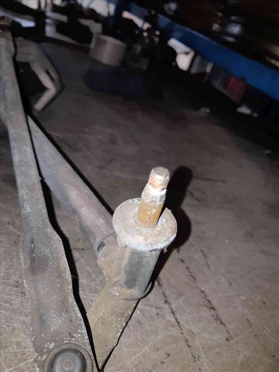 Volkswagen Transporter T4 91-03 Elsõ Ablaktörlõ Motor ቛõ Ablaktörlõ Mechanika 0 390 241 163 2. kép