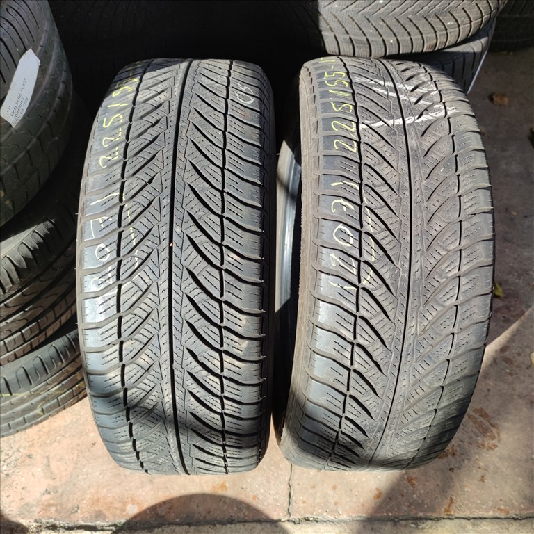  225/55 R17 Goodyear téli gumi 15000ft a 2db/207/ 3. kép