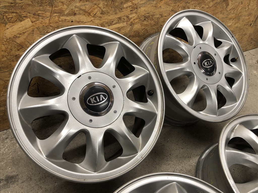 16 colos gyári Kia alufelni 16 col 5x114,3 4. kép