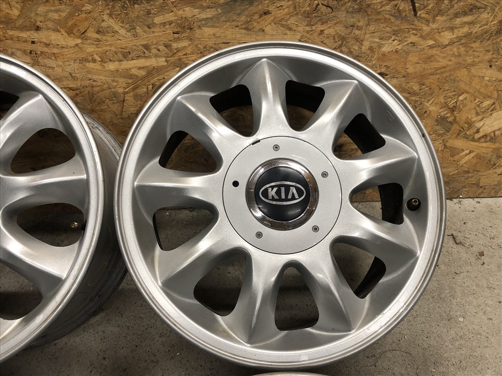 16 colos gyári Kia alufelni 16 col 5x114,3 7. kép