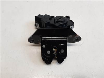 Mazda CX-3  csomagtérajtózár (csomagtérajtó zár)