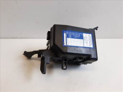 Opel Agila  biztosítéktábla motortér