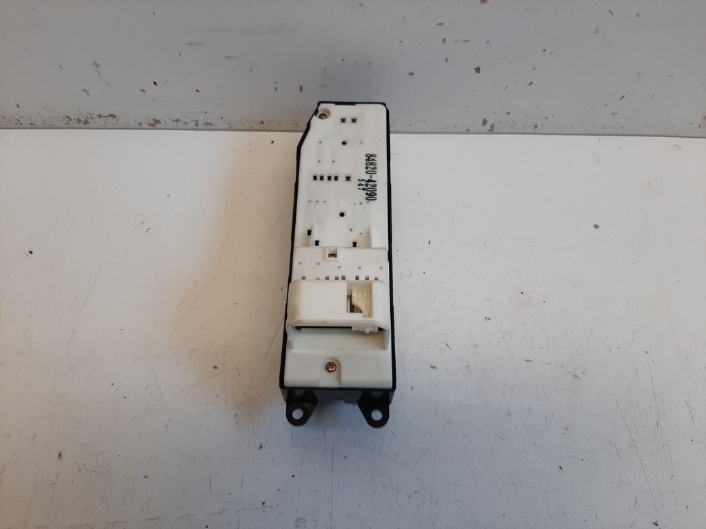 Toyota Rav 4 (XA20) bal elsõ ablakemelõ kapcsoló 8482042090 2. kép