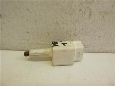 Toyota Verso-S  kuplungpedál kapcsoló