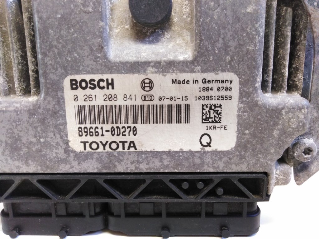 Toyota Yaris (XP90) motorvezérlõ 896610D270 0261208841 2. kép